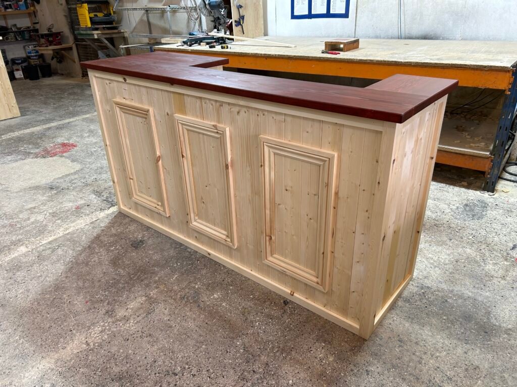 Mahogany Natural Old Fashioned home bar with customisable fridge compartment