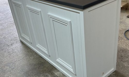 white and grey bar for home